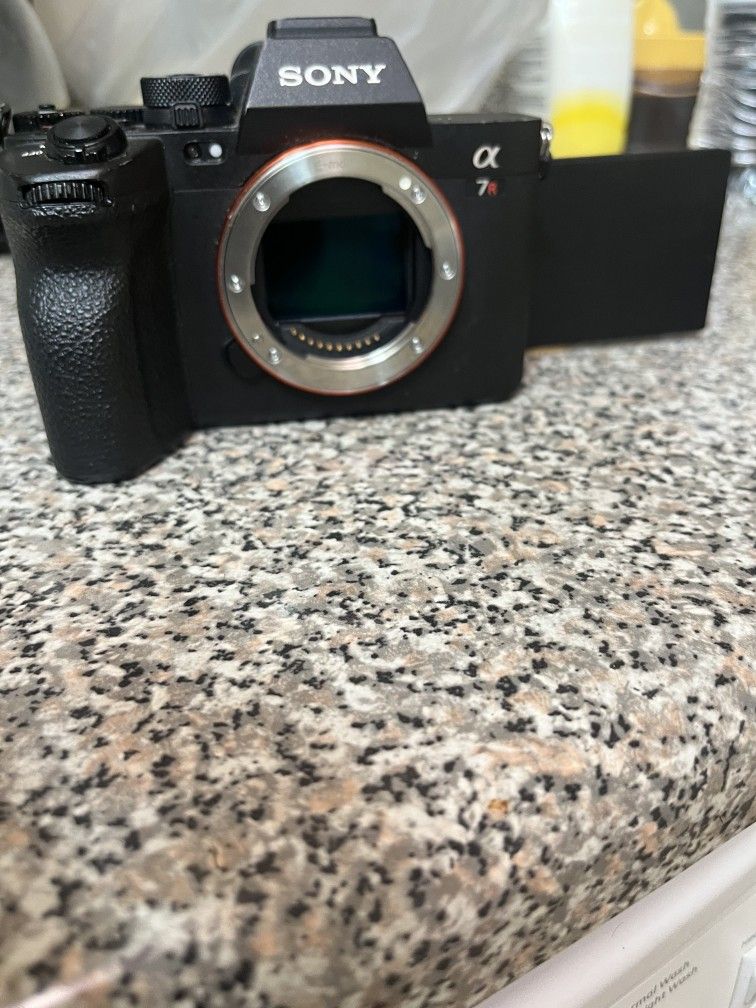 Sony A7r5