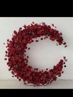 ♥️🐎✨Large Red Floral Moon Arch Backdrop