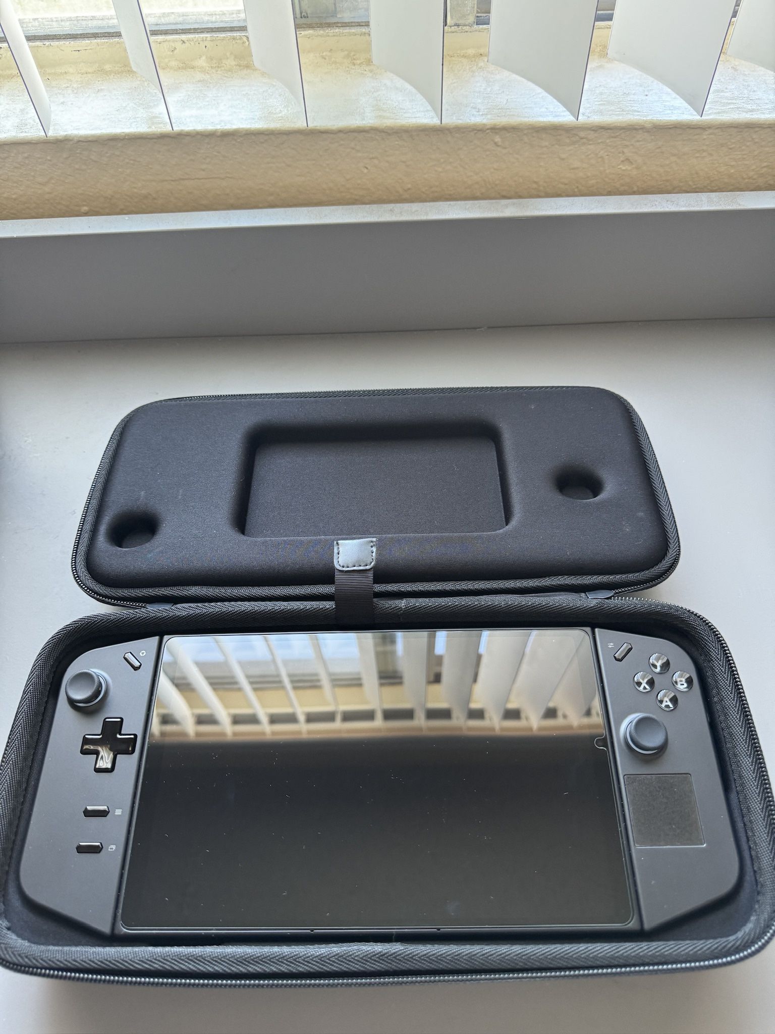 Lenovo legion Go z1 Extreme