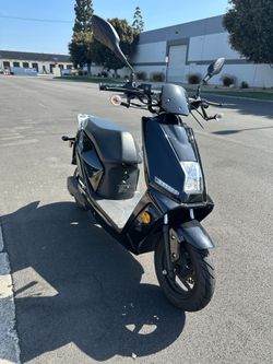 E3 1200w 60v Electric Lithium Moped Scooter | Street Legal Brand New