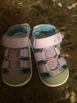 Sandalias size 5 for girl