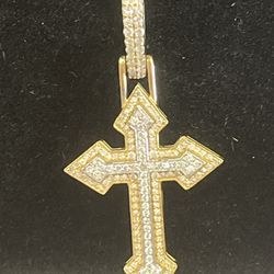 10k Diamonds Cross Pendant 