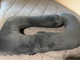 Pregnancy pillow