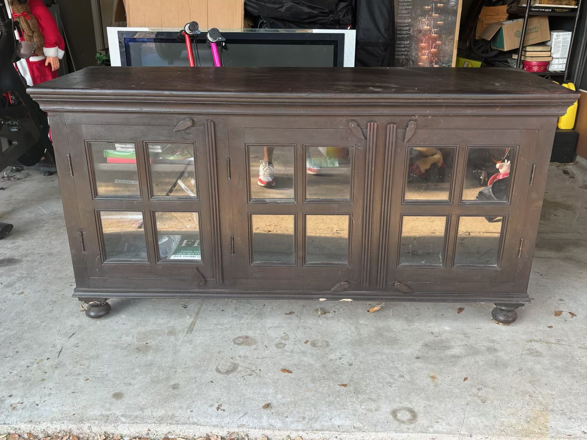 Four Hands, Solid Wood Tv Media Center/TV Stand 