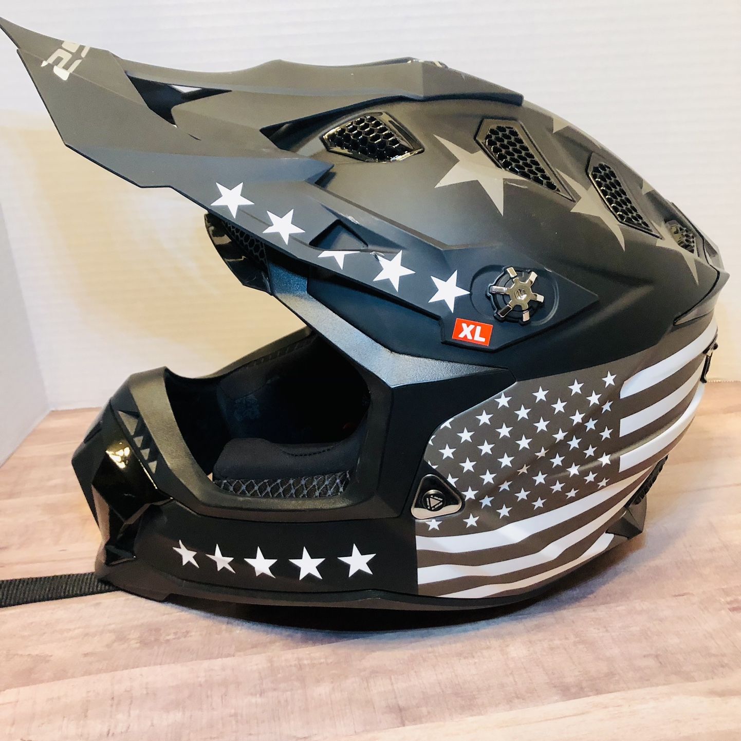 Black american on sale flag helmet