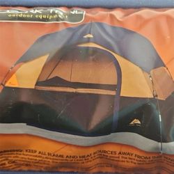 Ozark Trail Dome Tent Sleep 4 P 9fl X 8fl 