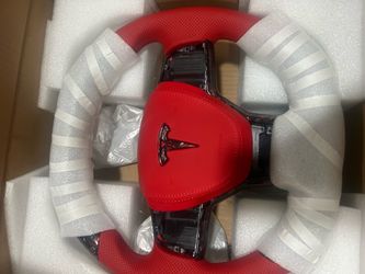Tesla carbon fiber steering wheel