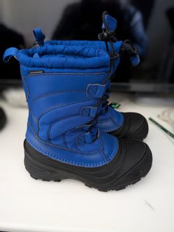 Size 2 Kids Snow Boots Winter ☃️❄️ 🌧️☔ Rain