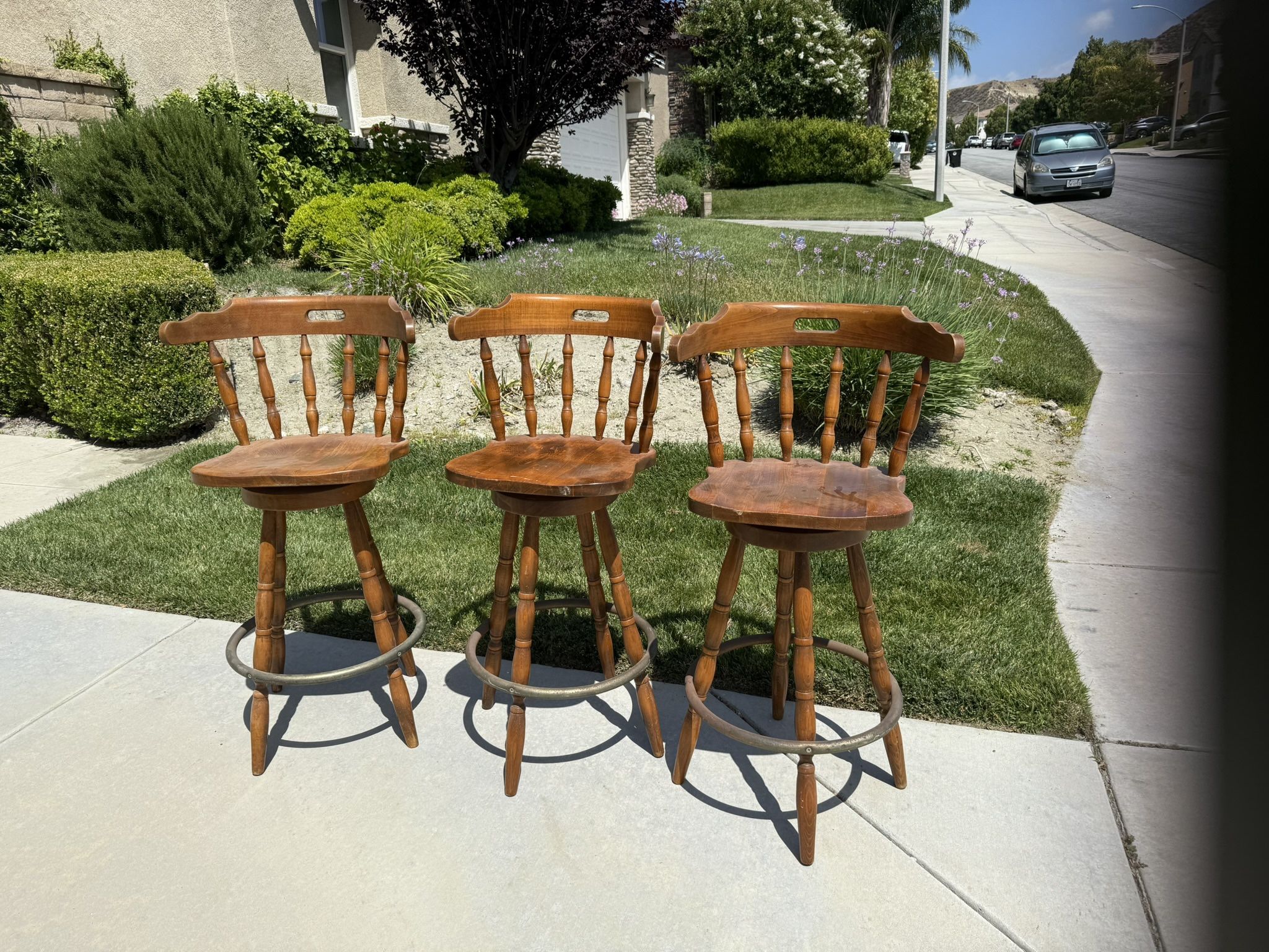 3 Bar Stools