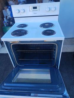 Whirlpool White Electric Coil Range Stove