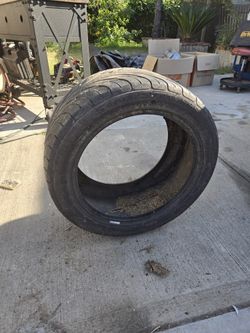 Tire 275/40R17