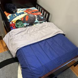 Delta Children Toddler bed