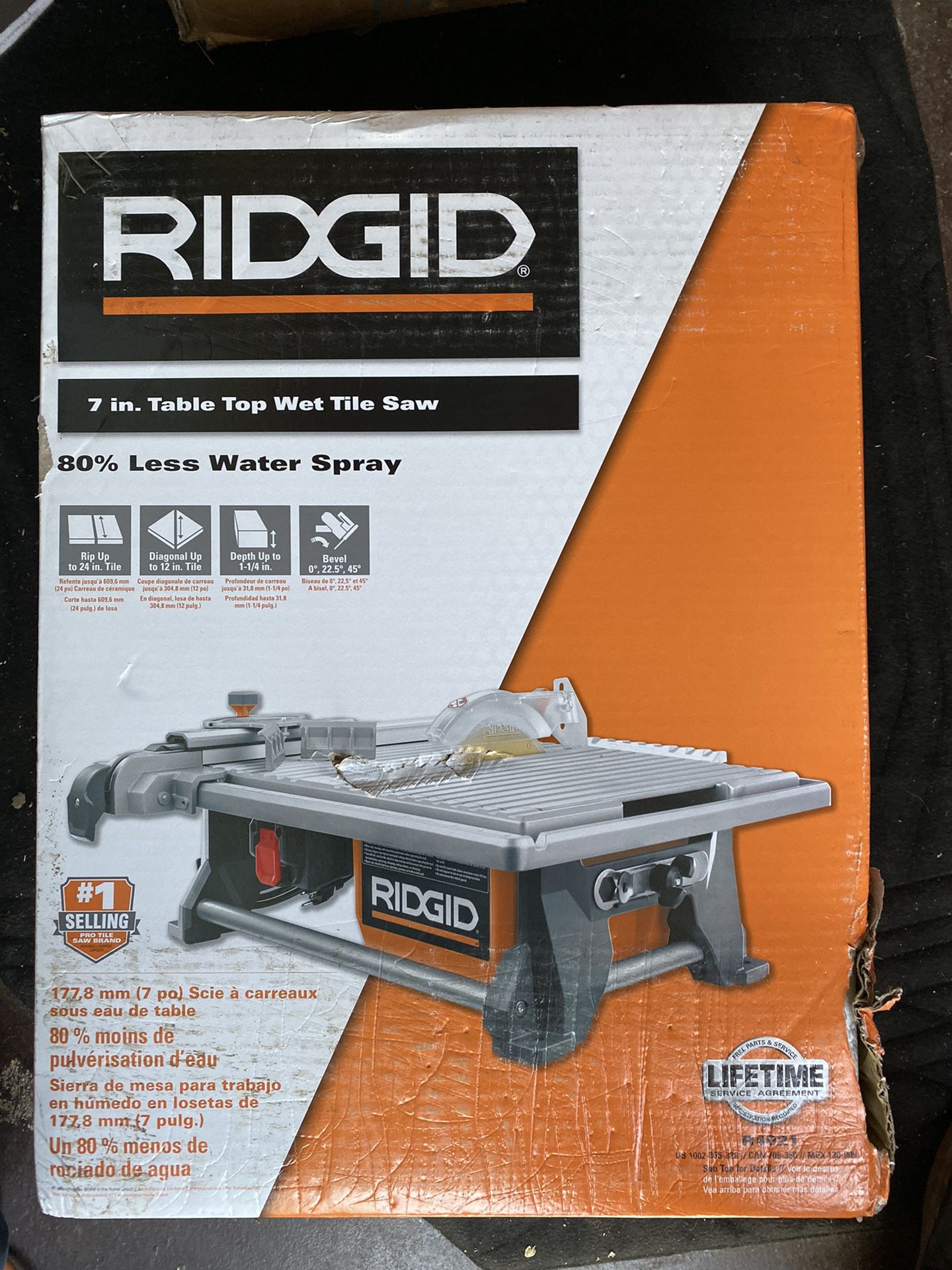 Rydgid 6.5 Amp Corded 7 in. Table Top Wet Tile Saw brand new