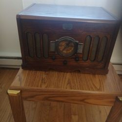 Museum Thomas Series Turntable 
