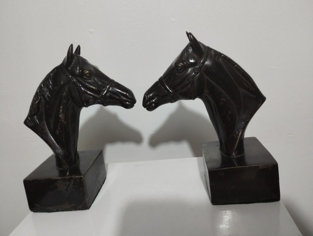VINTAGE CAST METAL / BRONZE HORSE BUST BOOKENDS 8"×5.5"
