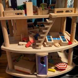 Wooden Dollhouse 