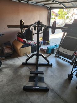 Titan Fitness Leverage Squat Machine