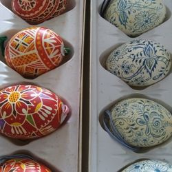 VINTAGE EGGS FROM CZECHOSLOVAKIA