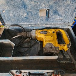 Dewalt D25600 Rotary Hammer Drill