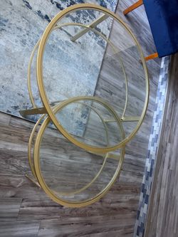 Nesting coffee tables