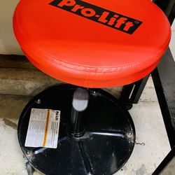 Pro-Lift C-3001 Pneumatic Chair with 300 lbs Capacity – Black / Red