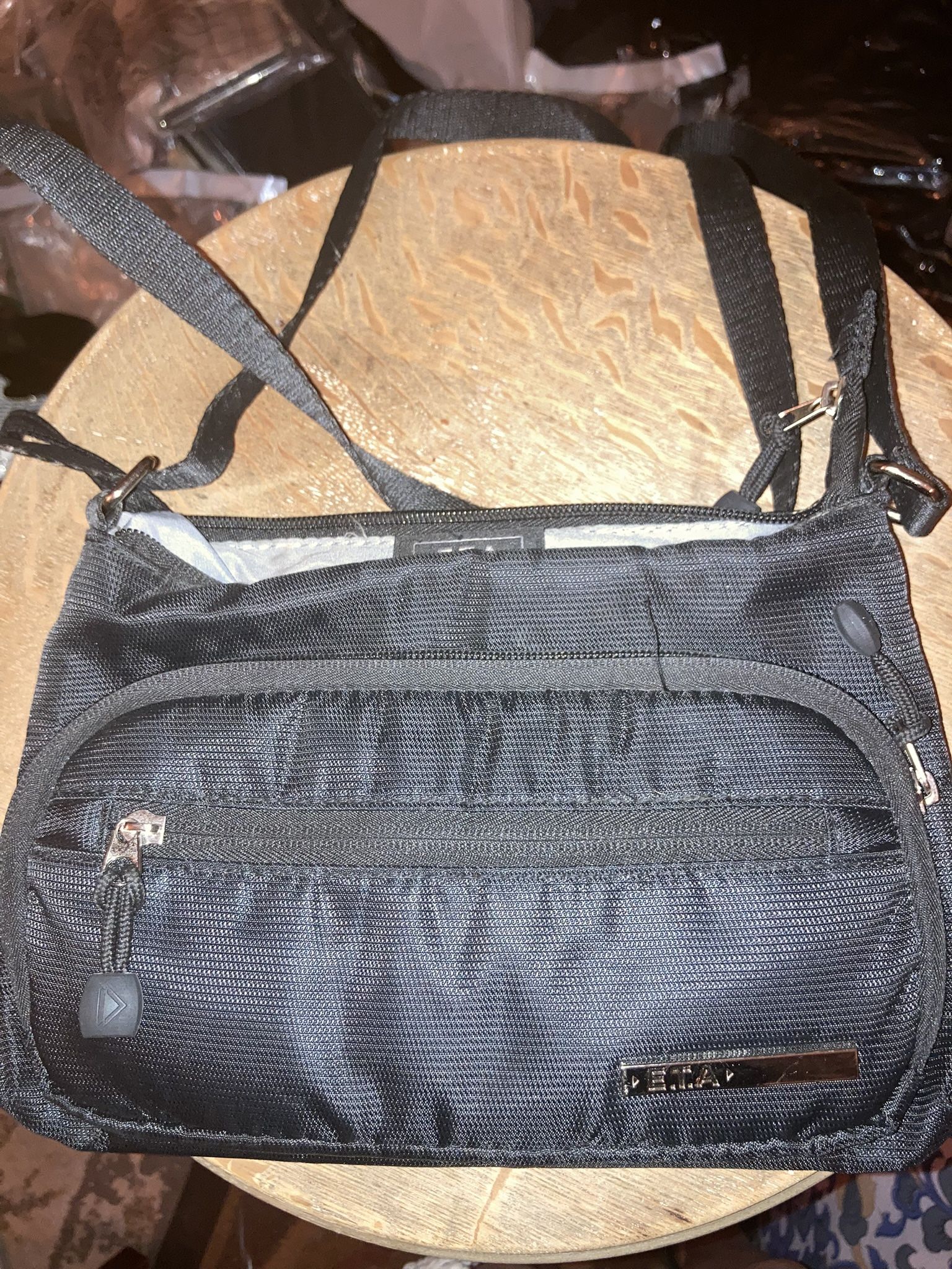 ETA Travelers Bag