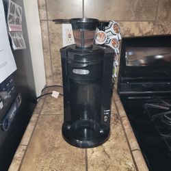 Bella Coffe Machine With Pod Holder