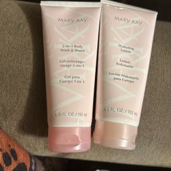 Mary Kay Body Wash Set 