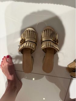 Gucci GG Marmont Size 39 gold Leather Slide Sandals