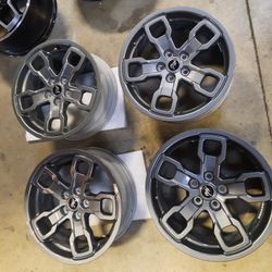 17"Ford Bronco/Maverick OEM WHEELS 