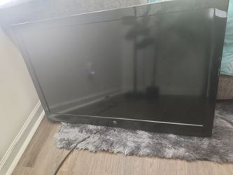 43 inch tv w/ VHS hookups