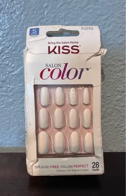 Glue on manicure White cat eye by Kiss,  28 nails , glue and adhesive tabs include