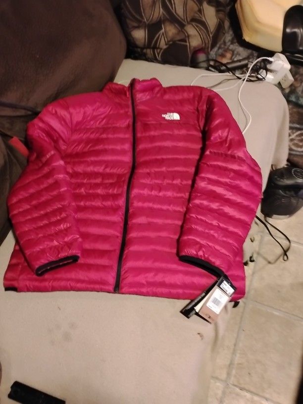 Brand New Mens  North Face Winter Jacket , Burgundy Red In Color Very Very Nice ..!!!