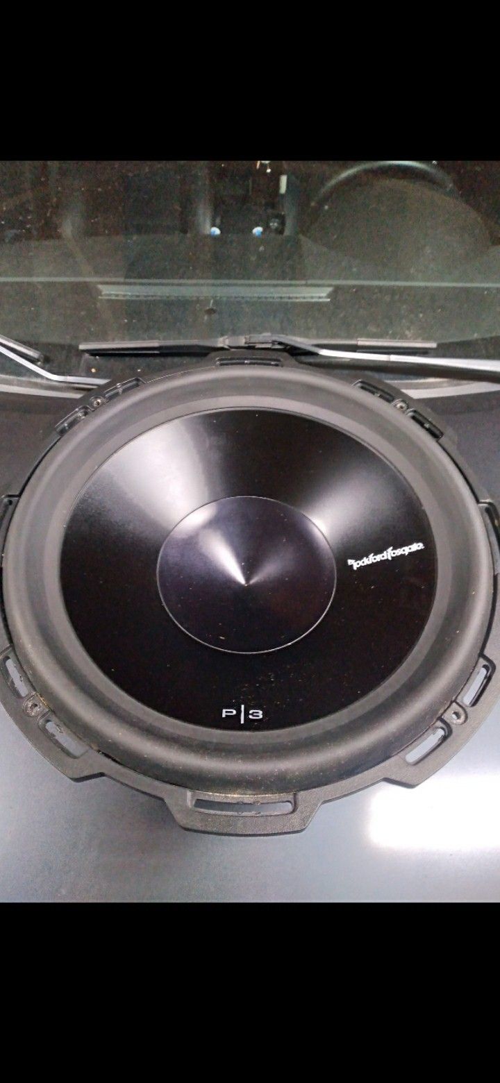 Single Subwoofer Without a Box Size Twelve Inch (P3D2-12) Rockford Fosgate