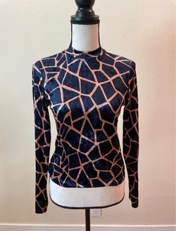 SHEIN Abstract Print Form Fitting Long Sleeve Turtleneck