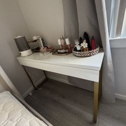 White Desk Table