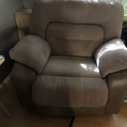 Soft Comfortable Recliner 