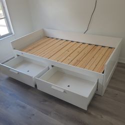 Ikea BRIMNES Daybed 