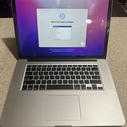 Macbook Pro (15 inch, Mid 2015) W/ Charger