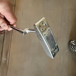 Scotty Cameron super select Newport 2+