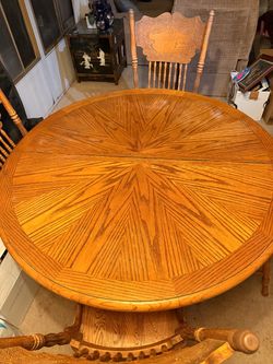Solid Oak Round Pedestal Dining Table & Matching Carved Chairs