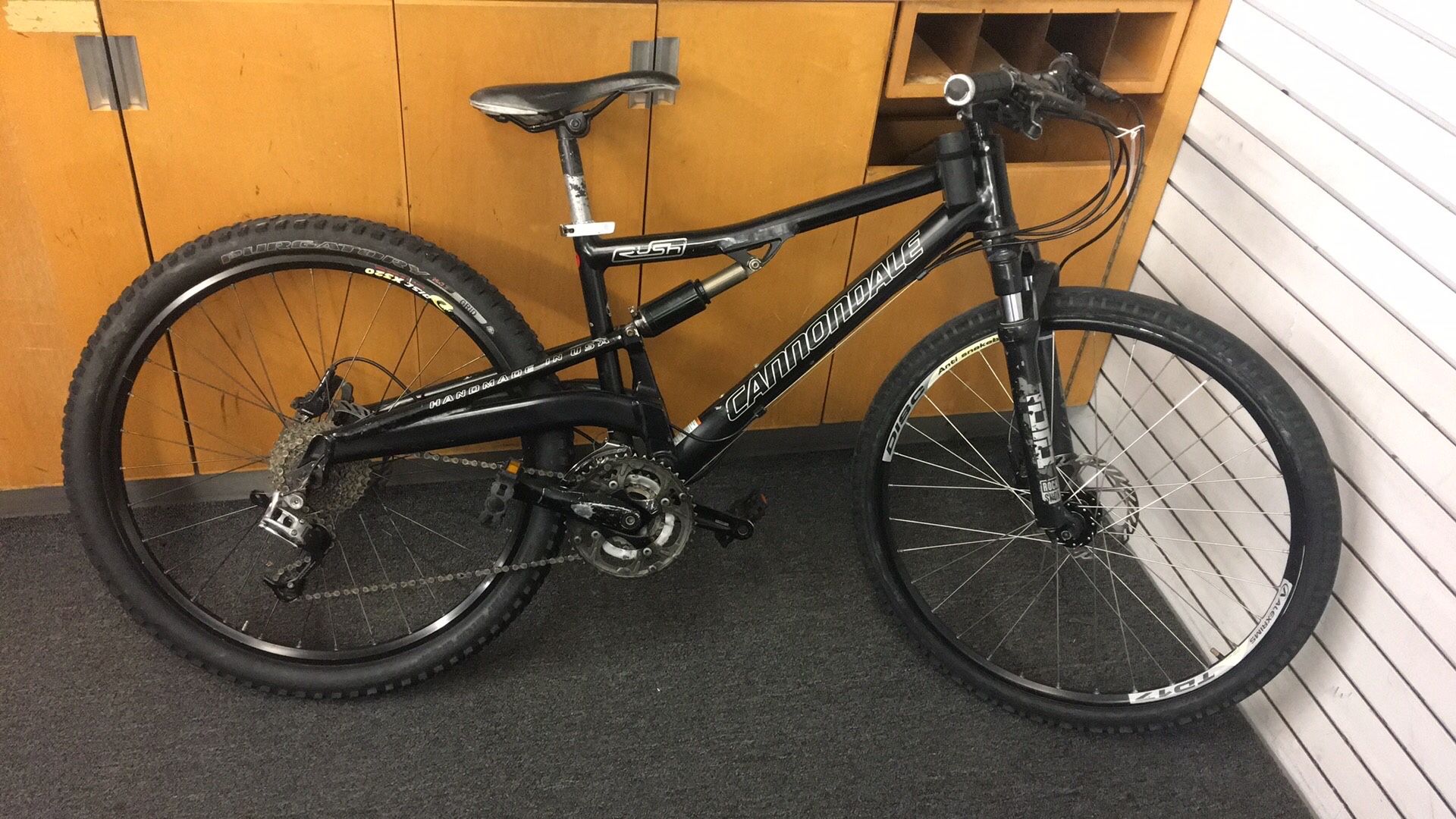 Cannondale Mountain Bike