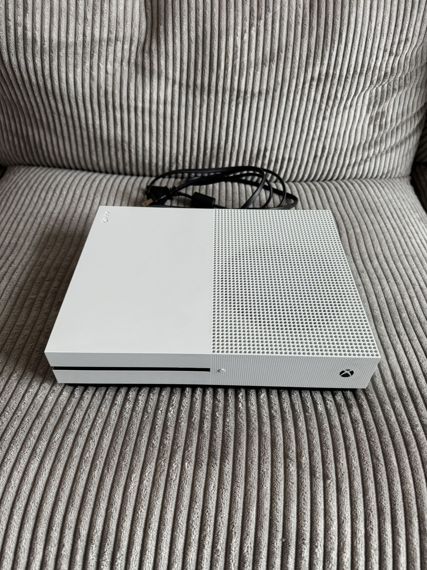 Xbox One S