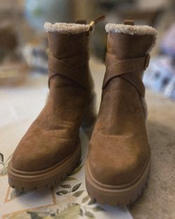 Sams And Libby Brwn Boots,$15 size 8.5,USED,