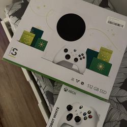 X-Box S 512GB And Additional Controller 
