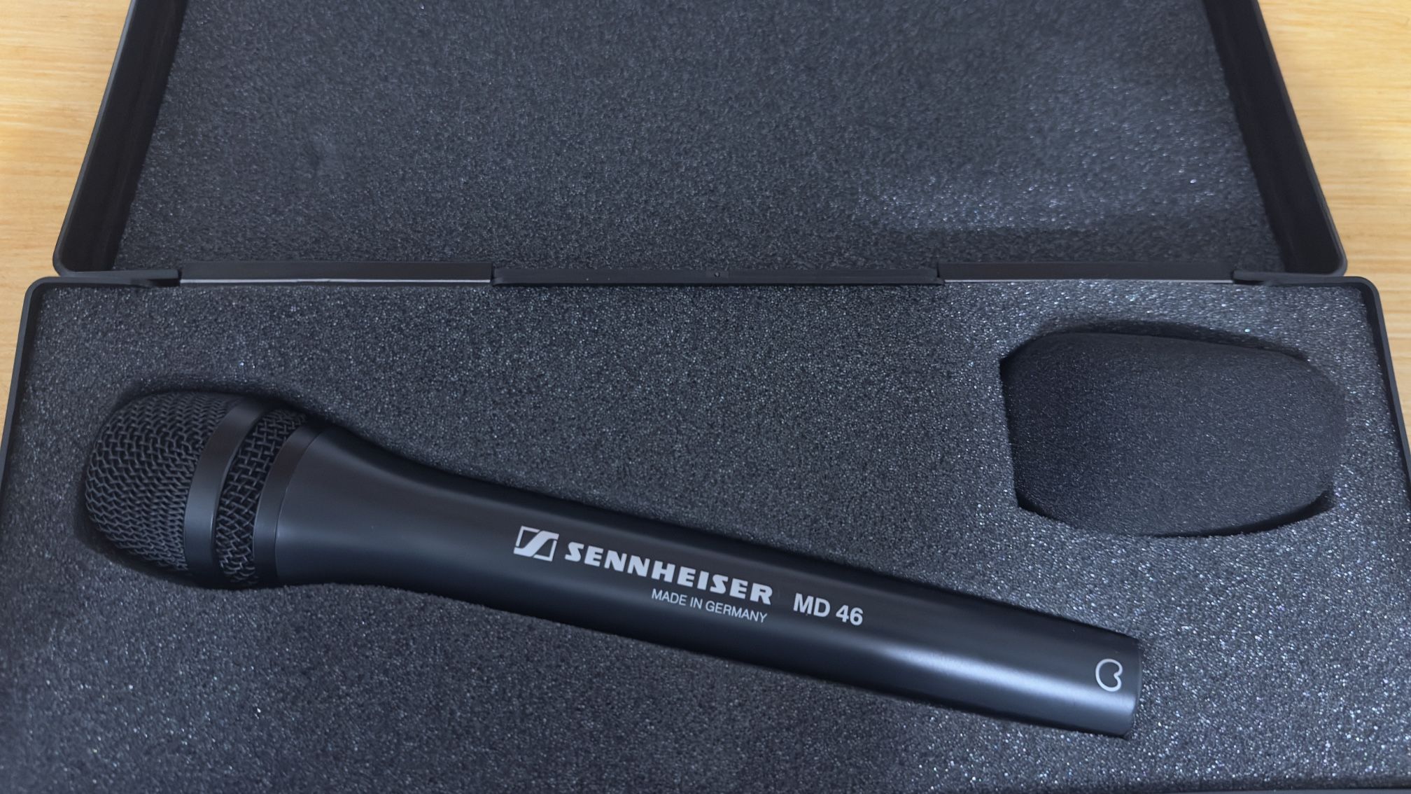 Sennheiser MD 46 Hand-Held Dynamic Cardioid Microphone with Case