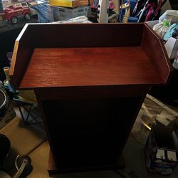 Presentation Stand Podium