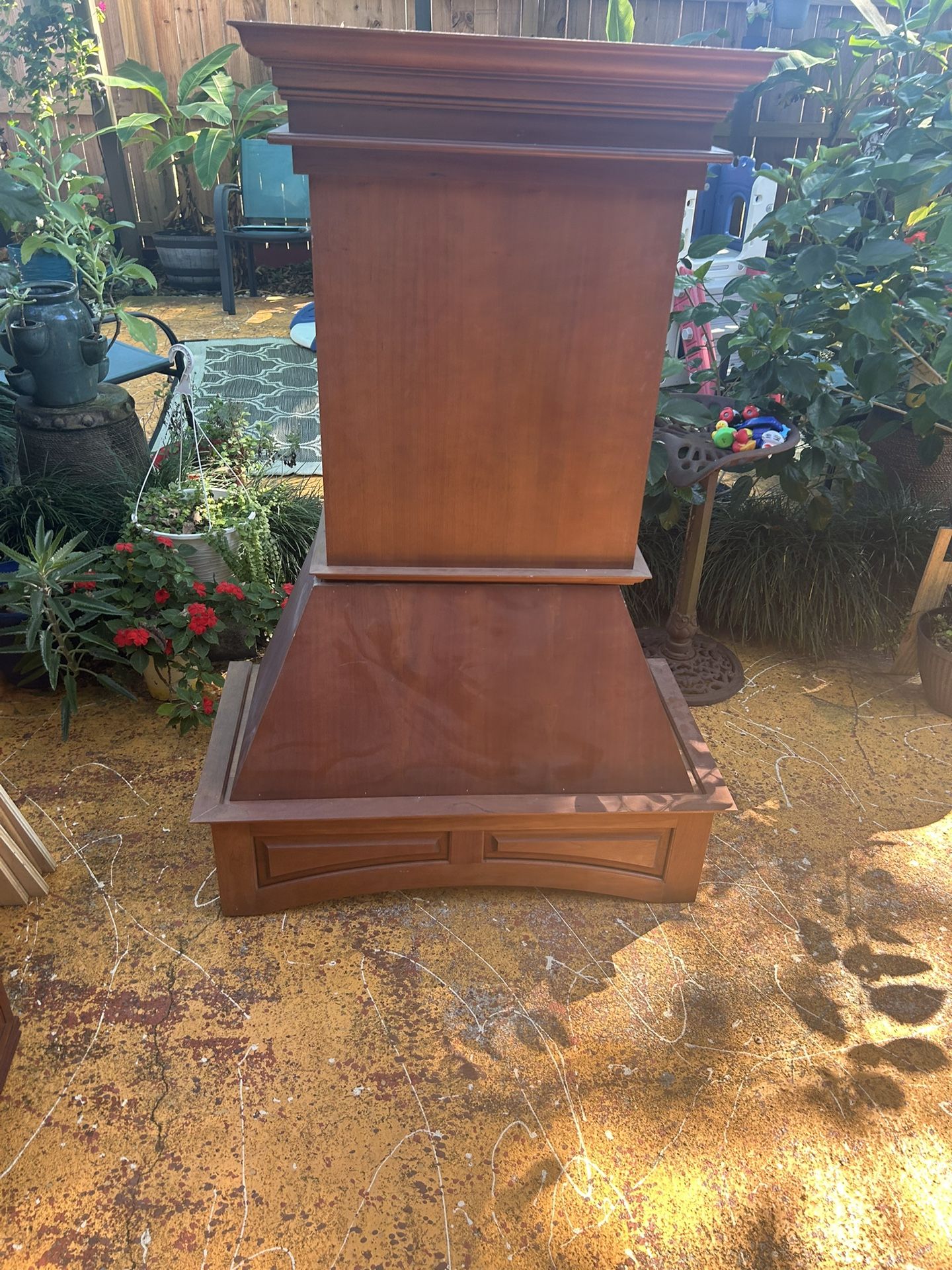 Cabinets/used In Showroom 