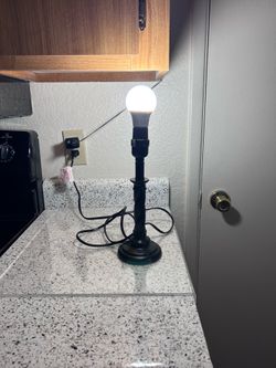 Basic Black Lamp
