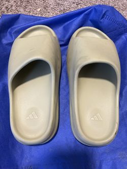 Yeezy Slides